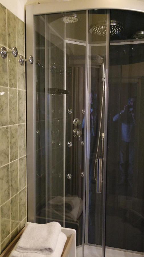 Hotel Le Colibri Aix-les-Bains Kültér fotó