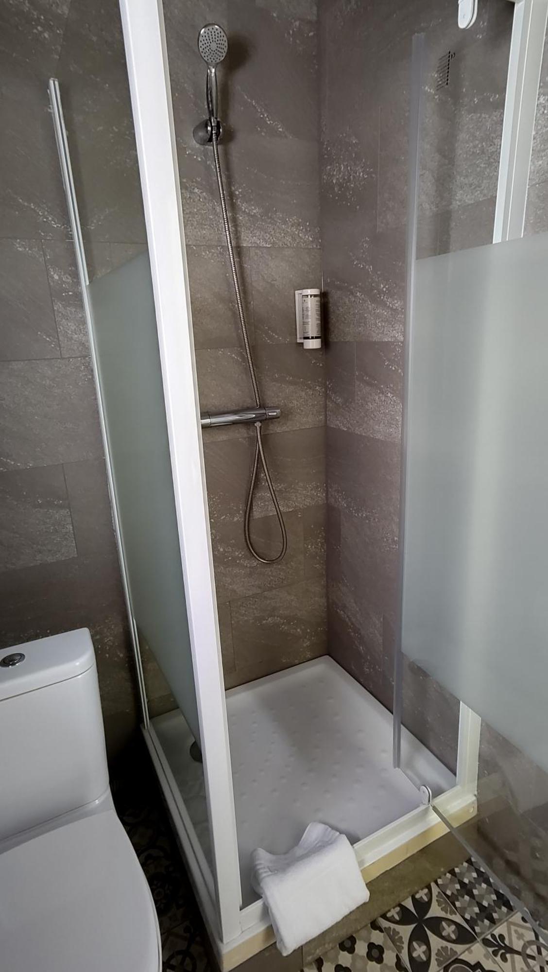 Hotel Le Colibri Aix-les-Bains Kültér fotó